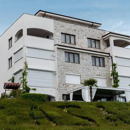 Casa Real Ii Frontline * Sweti Wlas